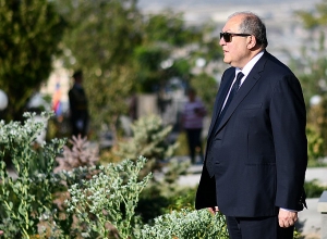 Армен Саркисян почтил память погибших на войне