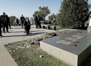 Никол Пашинян почтил память жертв войны