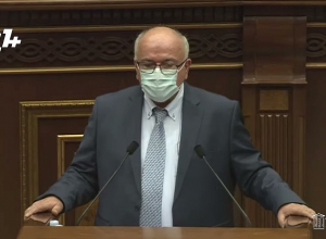 Почему вы принесли этот пакет сейчас?