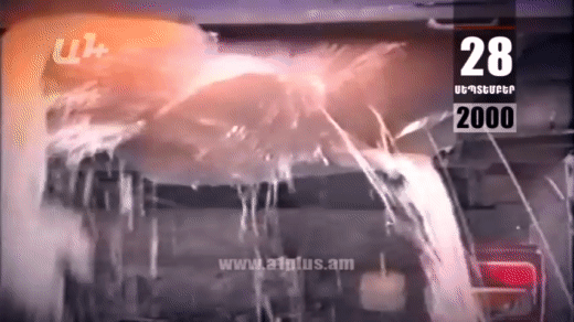 Календарь. 28 сентября: Виноградный сок просто выливается из кузовов грузовиков на асфальт