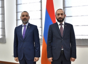 Министр ИД принял посла Болгарии