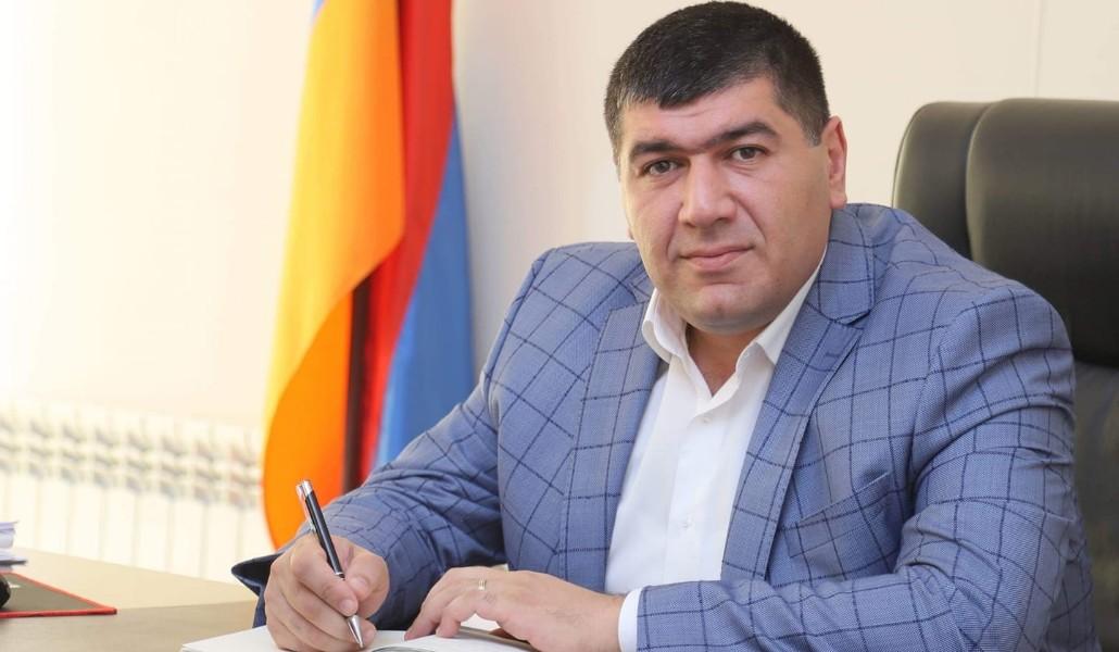 44335543_1929540360469979_4657113393595940864_n