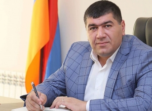 Վայր եմ դնում համայնքի ղեկավարի լիազորություններս․ Արտաշատ համայնքի ղեկավար