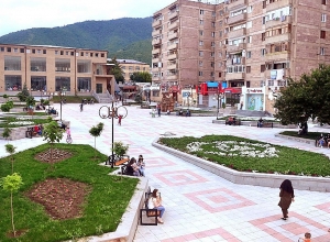 Լաոն կզարթնի Վանաձորում