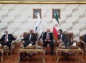 Մեկնարկել է Արարատ Միրզոյանի և Հոսսեյն Ամիր Աբդոլլահիանի հանդիպումը