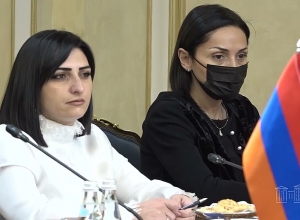 Официальная встреча Алена Симоняна и Валентины Матвиенко