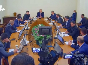 Вы поехали в Сюник, чтобы сфотографироваться или ознакомиться с ситуацией? Гегам Манукян - ГД