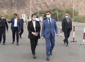 ՊԵԿ նախագահ Ռուստամ Բադասյանն աշխատանքային շրջայց է կատարել Մեղրիի մաքսային կետ- բաժնի տարածքում