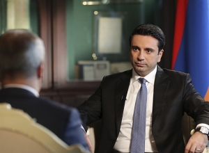 Ալեն Սիմոնյանի հարցազրույցը ռուսական «РБК» հեռուստաընկերությանը