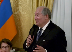 Պաշտոնական ընթրիք Սուրբ Աթոռ կատարած պաշտոնական այցի առթիվ