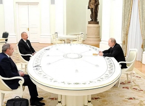 Պուտինը, Փաշինյանը և Ալիևը կարող են հանդիպել նոյեմբերի առաջին տասնօրյակում. նախատեսվում է հայտարարությունների ստորագրում