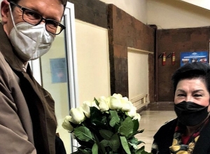 30 վարդ՝ Ռիմա Վարժապետյանին