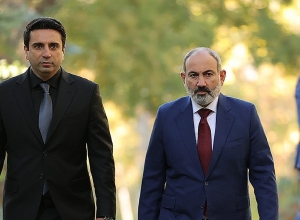 Փաշինյանը հարգանքի տուրք է մատուցել հոկտեմբերի 27-ի ոճրագործության զոհերի հիշատակին