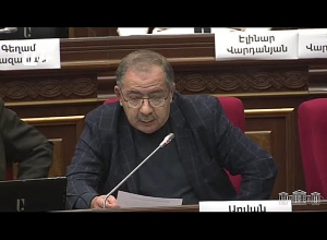 Ականջ ունեցողների կամար նորից կարդամ․ Աղվան Վարդանյան