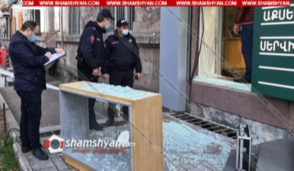 53841bcdb88f42e253c6d1e1e5df52bb