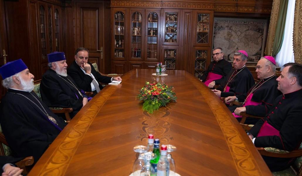 248896548_1768859659972664_6887028425680443728_n