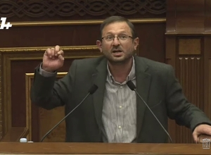 Имел ли Пашинян право отдавать приказ о выводе войск? Откуда он отдал этот приказ?