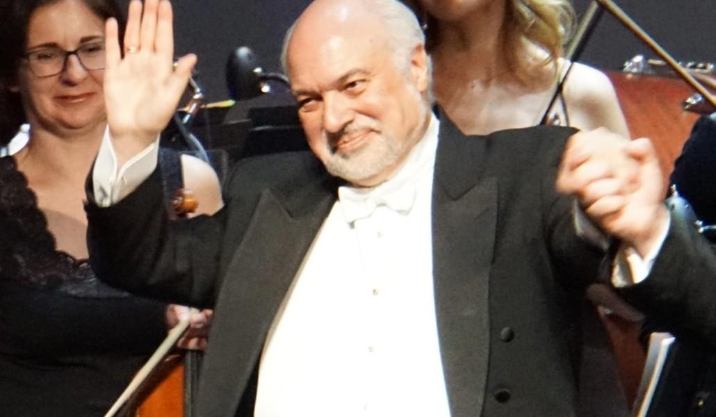 44229662_1141432732686647_4554829048089411584_n