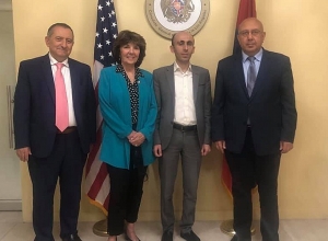 Արցախի պետնախարարը համագործակցության հնարավորություններ է քննարկել Կալիֆորնիայի ընտրված պաշտոնյաների հետ