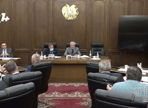 Надеюсь, что национальная гвардия будет использоваться не только внутри страны, учитывая, насколько удлинилась граница