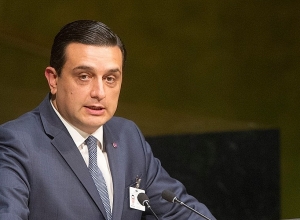 Կորոնամիֆային տեղեկատվական տարափի միջից միասին դուրս կբերենք․ Մուրադյան