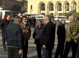 Արցախցիների բողոքի ակցիան Հանրապետության հրապարակում․ ՈՒՂԻՂ
