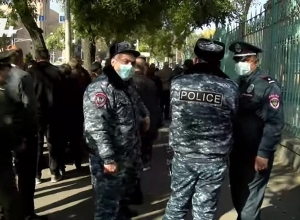 Արցախցիների բողոքի ակցիան Հանրապետության հրապարակում․ ՈՒՂԻՂ