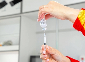 МИД Польши подарил РА 201.640 доз вакцины «AstraZeneca»