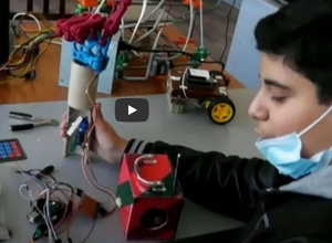 12-ամյա Գորիսեցին ձեռք-ռոբոտ է ստեղծել