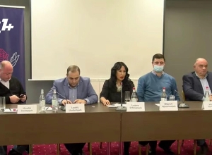 Պատերազմ և կապիտուլյացիա. մեկ տարի անց․ քննարկում․ ՈՒՂԻՂ