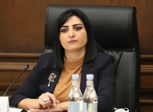 Ընդդիմության առաջնորդներին առաջարկում եմ շտապ քննարկել պատգամավորի մանդատներից հրաժարվելու հարցը․ Թովմասյան