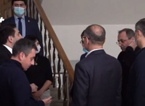 Ընդդիմադիր խմբակցությունները պահանջում էին այսօր ԱԺ արտահերթ լիագումար նիստ հրավիրել․ մեծամասնությունը մերժեց