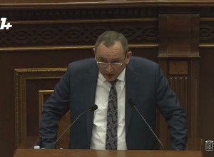 В НС 2 новых депутата