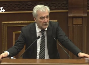 Մեր միասնականությունից է կախված, ԶՈՒ-ն կմնա մենա՞կ, թե՞ կլինենք ԶՈՒ-ին ենթակա մարմին․ Քոչարյան