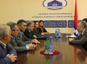 Глава МИД РА Давид Бабаян принял делегацию НАН РА