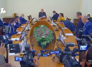 Оганяну стало скучно и теперь он представляет господина Минасяна: Кочарян