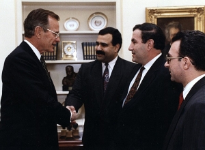 ԱՄՆ դեսպանատունը հիշել է  Ջորջ Բուշ Ավագի եւ Լեւոն Տեր-Պետրոսյանի հանդիպումը