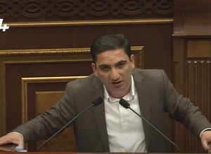 Пашиняновские олигархи звали меня к себе домой, обещали большие автомобили и говорили это