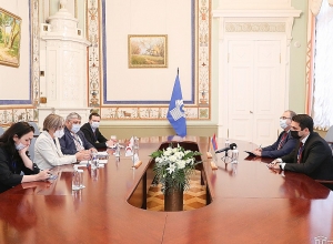 Ալեն Սիմոնյանը հանդիպել է Կարմիր խաչի եւ Կարմիր Մահիկի միջազգային ֆեդերացիայի Եվրոպայի տարածաշրջանի տնօրենին