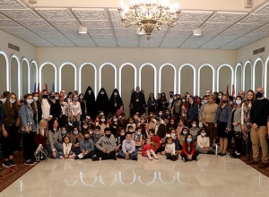 Արամ Ա կաթողիկոսն օրհնել է Անթիլիասի մայրավանքի կիրակնօրյա վարժարանի սաներին և ուսուցիչներին