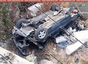 Վանաձորում մեքենան գլխիվայր շուռ է եկել գետը