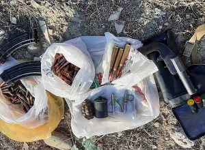 Группа людей добровольно передала в отделения полиции незаконное оружие и боеприпасы