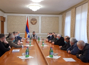 Քննարկվել են Ստեփանակերտի զինվորական պանթեոնում համալիրի կառուցման աշխատանքների ընթացքին առնչվող հարցեր