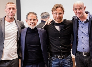 Ռուսաստանի հավաքականի գլխավոր մարզիչը` Հայաստանի հավաքականի մարզչի թարգմանիչ