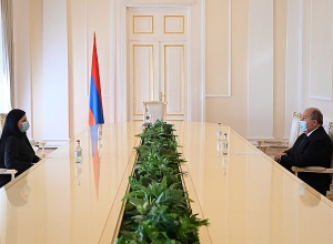 Армен Саркисян встретился с дочерью Вано Сирадегяна