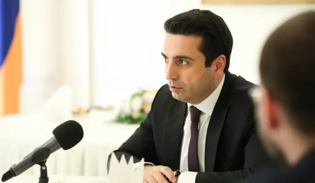 alen-simonyan-russian-journalists-3