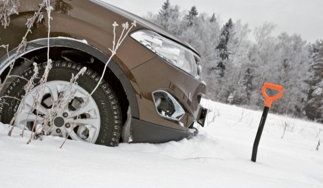 արգելափակվել է ձյան մեջ