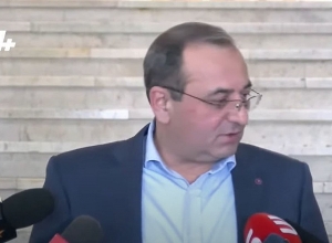 Брифинг Арцвика Минасяна: ПРЯМОЙ ЭФИР