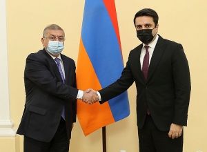 Ալեն Սիմոնյանը հանդիպել է Գագիկ Ջհանգիրյանի և ԲԴԽ խորհրդի անդամների հետ