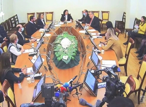 ԱԺ մարդու իրավունքների պաշտպանության եւ հանրային հարցերի մշտական հանձնաժողովի արտահերթ նիստ․ ՈՒՂԻՂ